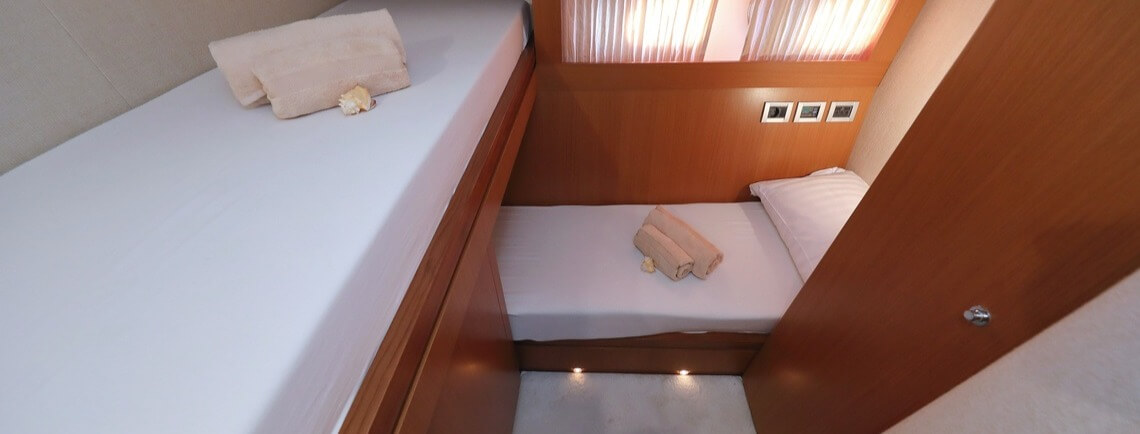 DOMINIQUE Ferretti 26