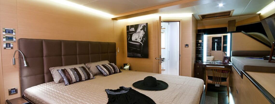 Ipharra Sunreef Yachts 18