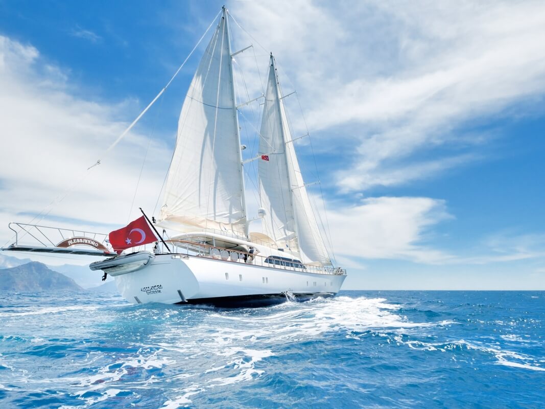 Alessandro I Ruth Yachting 2