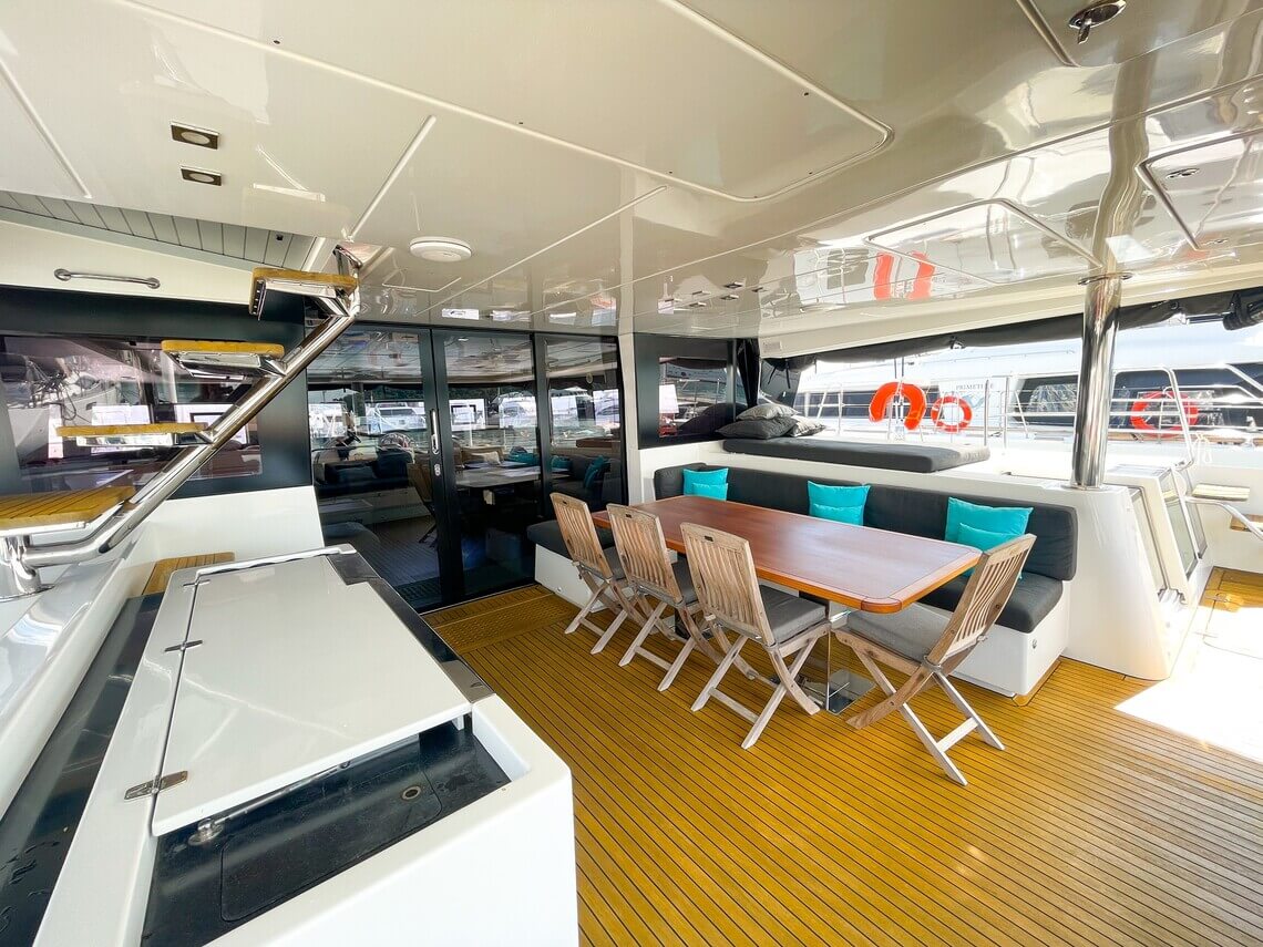 Six Degrees Lagoon Catamaran 18