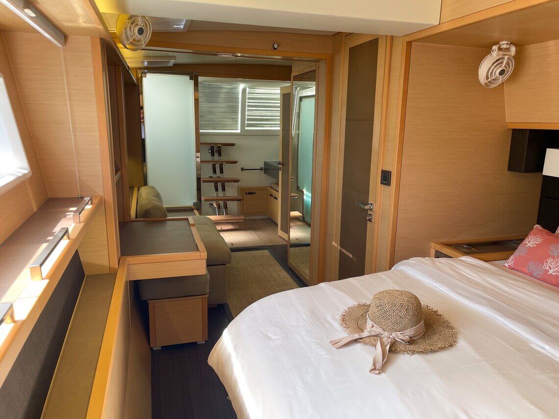 Six Degrees Lagoon Catamaran 16