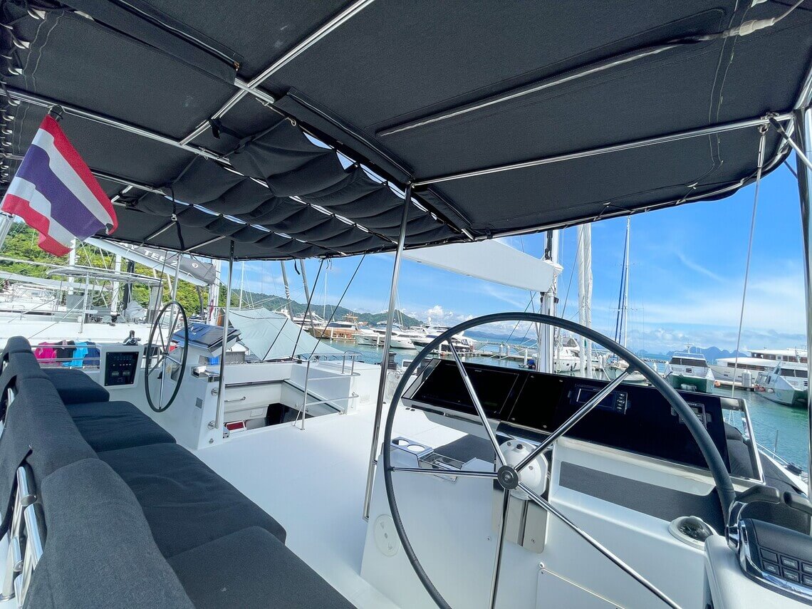 Six Degrees Lagoon Catamaran 6
