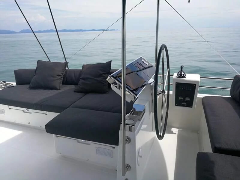 Six Degrees Lagoon Catamaran 12