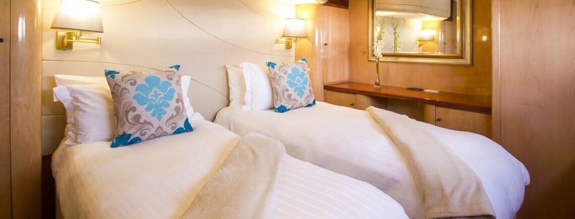 Kings Ransom Matrix Catamaran 20