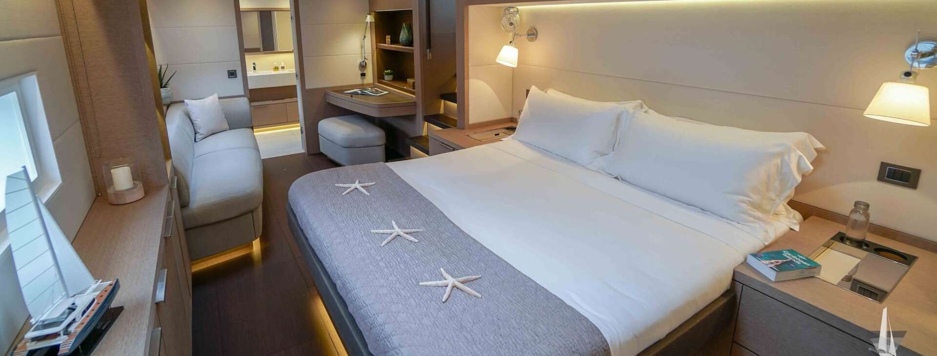 Joy Lagoon Catamaran 21