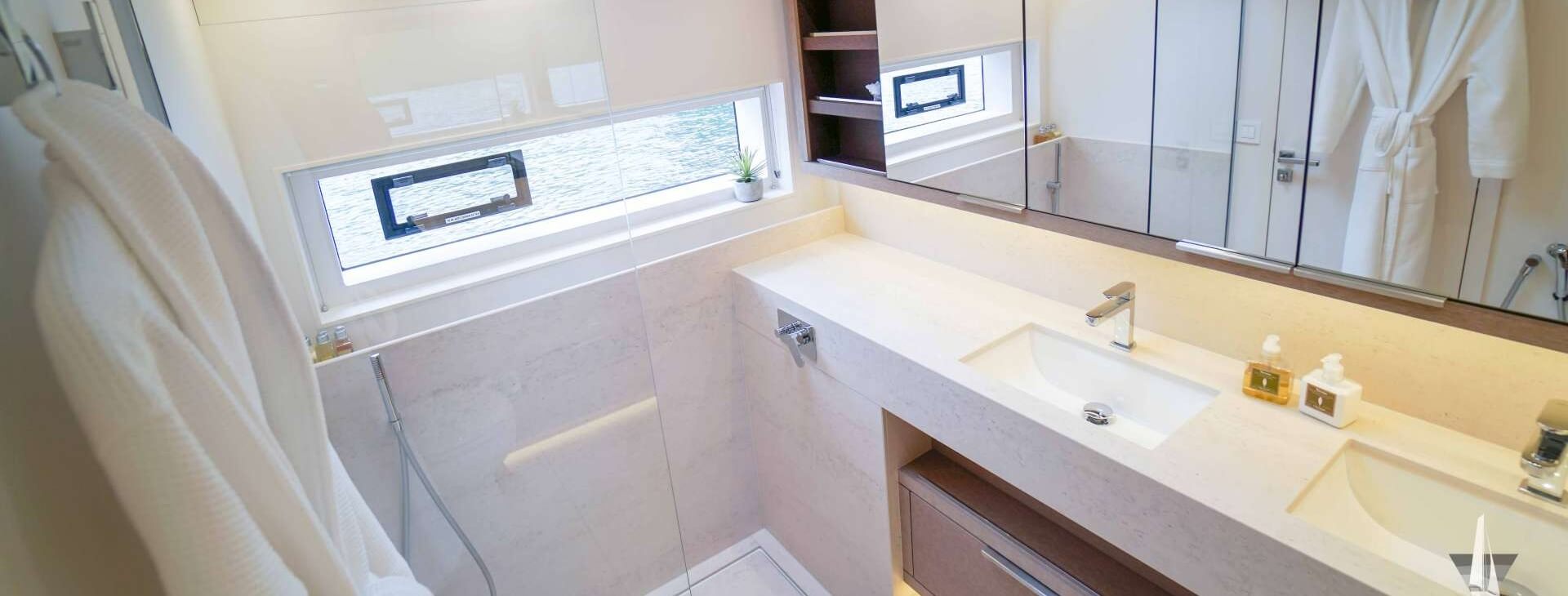 Joy Lagoon Catamaran 27