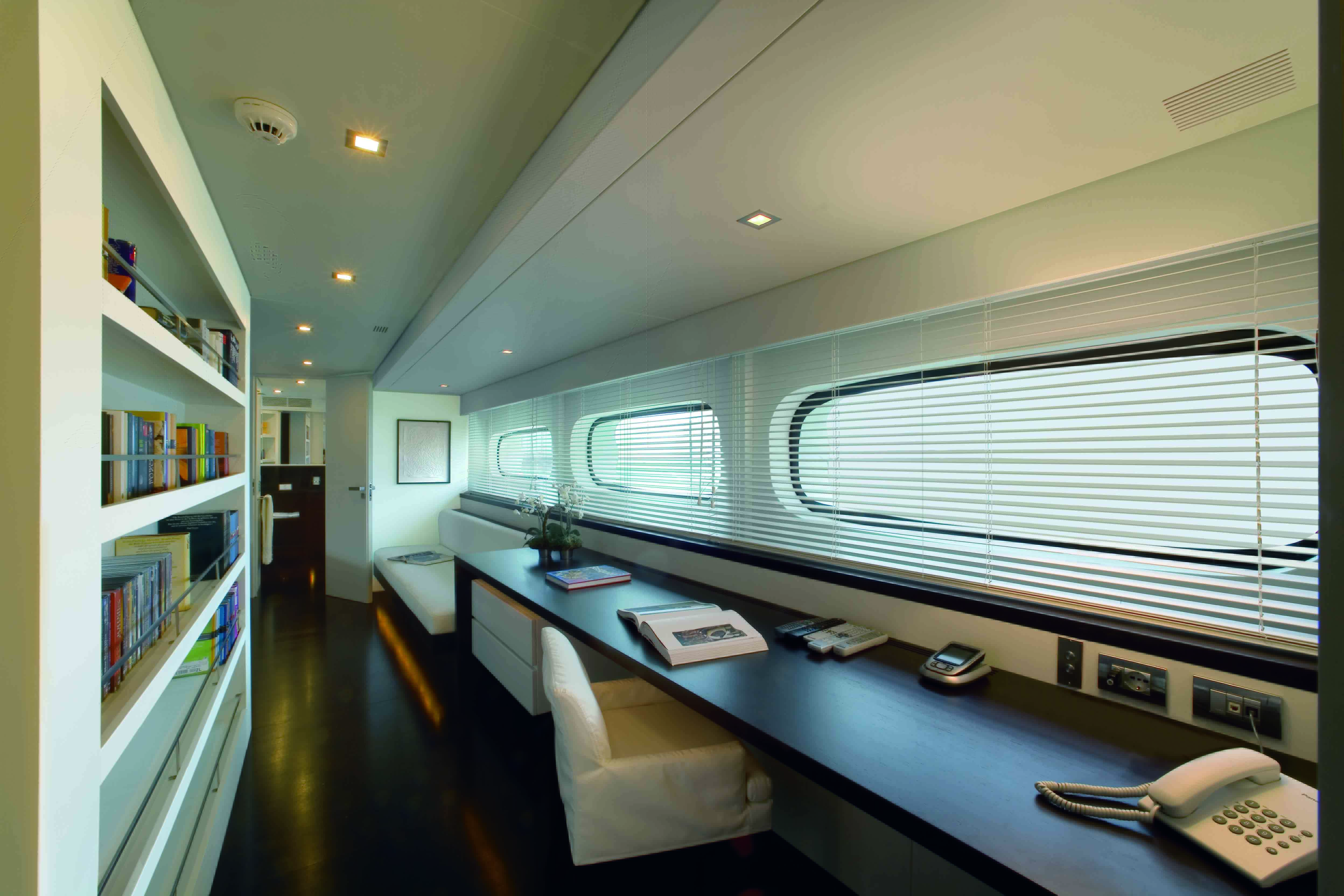 Infinity Pacific Mondomarine 15