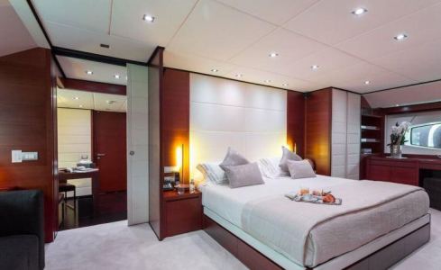 ANNAMIA  Baglietto 23