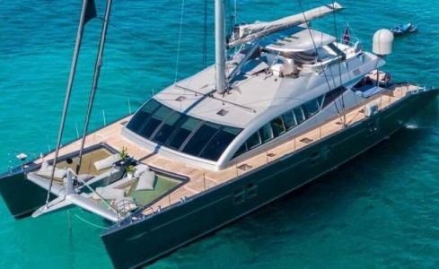 Location de yacht de luxe Cartouche