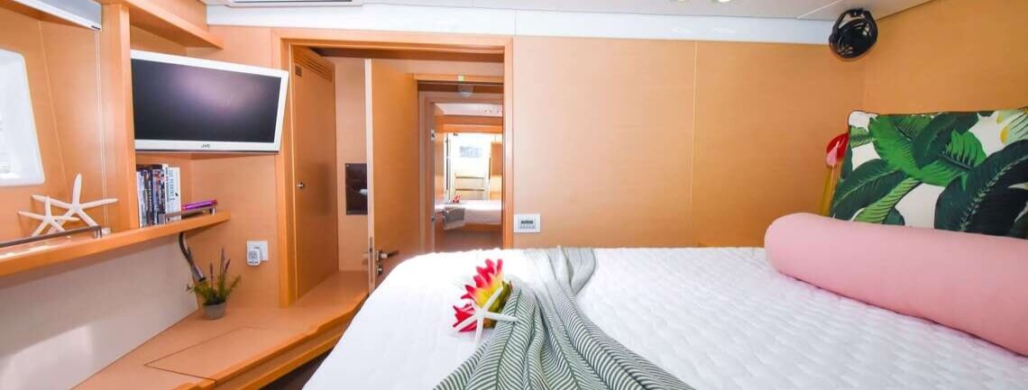 ALTESSE Lagoon Catamaran 11