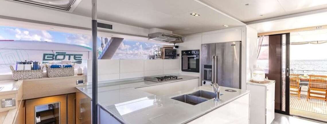 True Story Fountaine Pajot 2