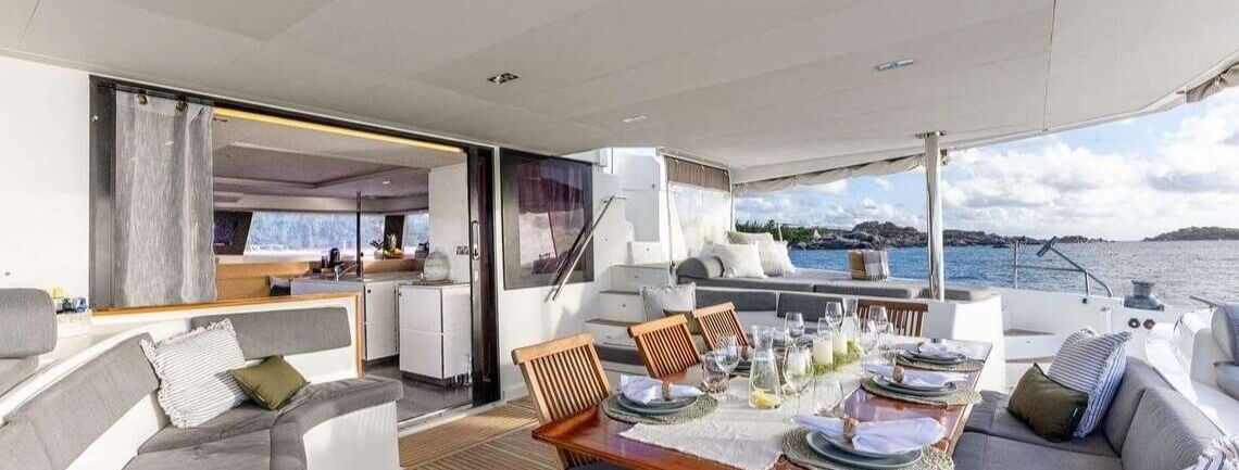 True Story Fountaine Pajot 3