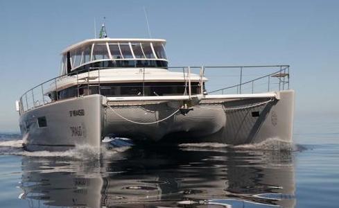 Drago	Lagoon Catamaran 3