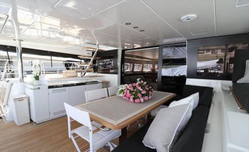 Drago Lagoon Catamaran 9