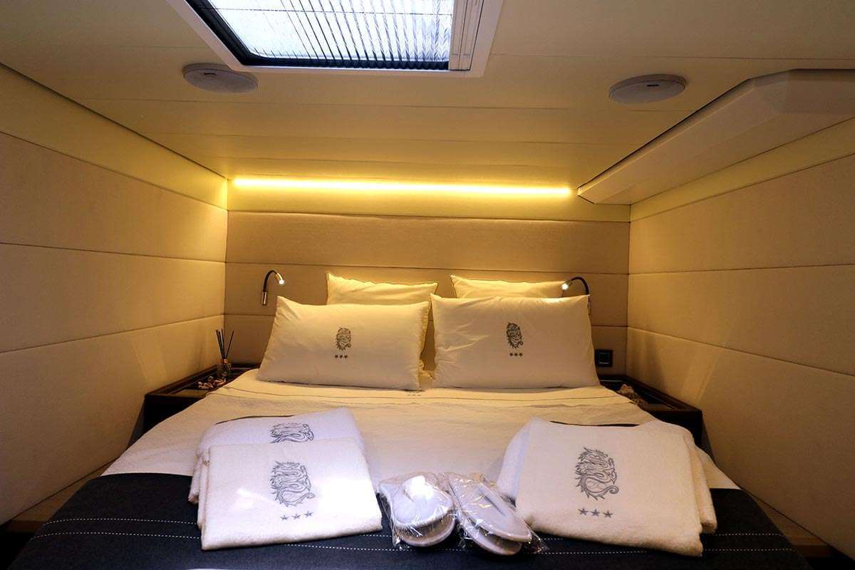 Drago Lagoon Catamaran 12