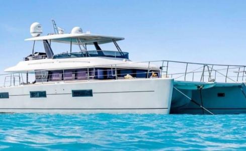 ULTRA Lagoon Catamaran 0