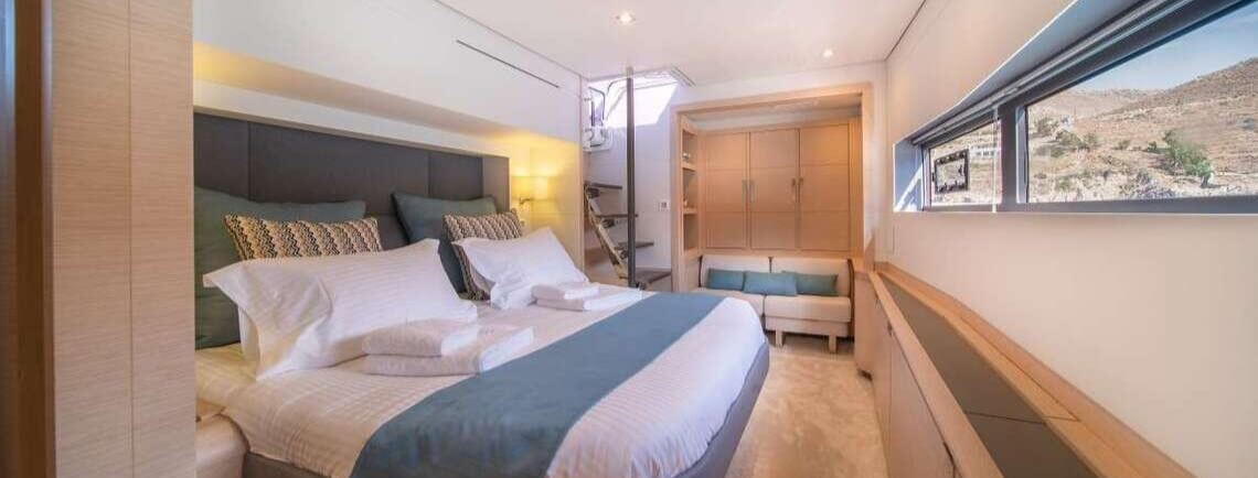 AETHER Fountaine Pajot 13