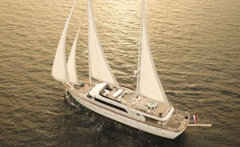 Superyacht charter Love Story