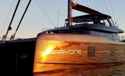 Location de yacht de luxe GRAYONE