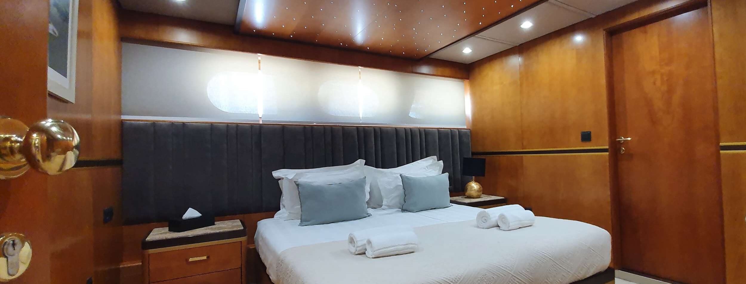 Life is Good Custom 28