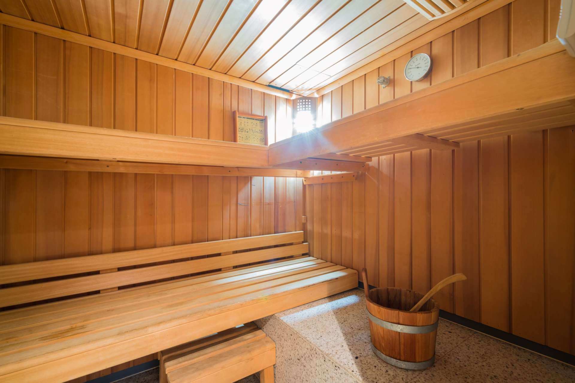 XANADU of LONDON Moonen 13