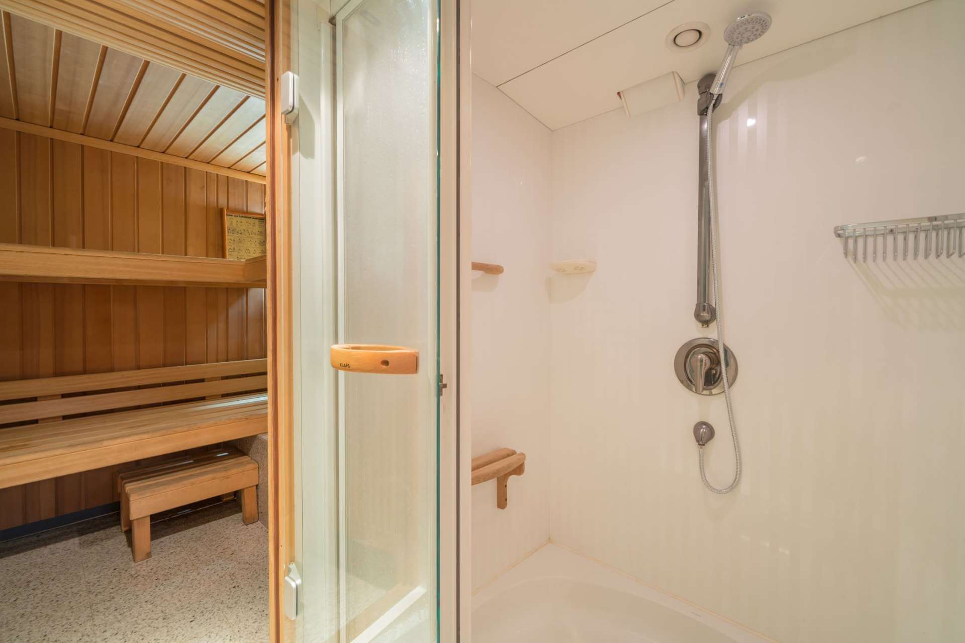 XANADU of LONDON Moonen 14