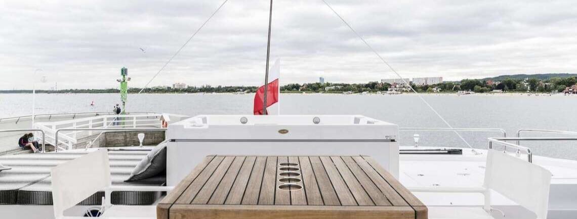 FEEL THE BLUE Sunreef Yachts 7