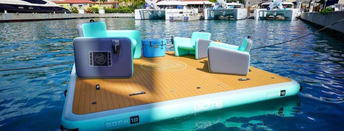 JUSTIFIED HORIZONS Lagoon Catamaran 15