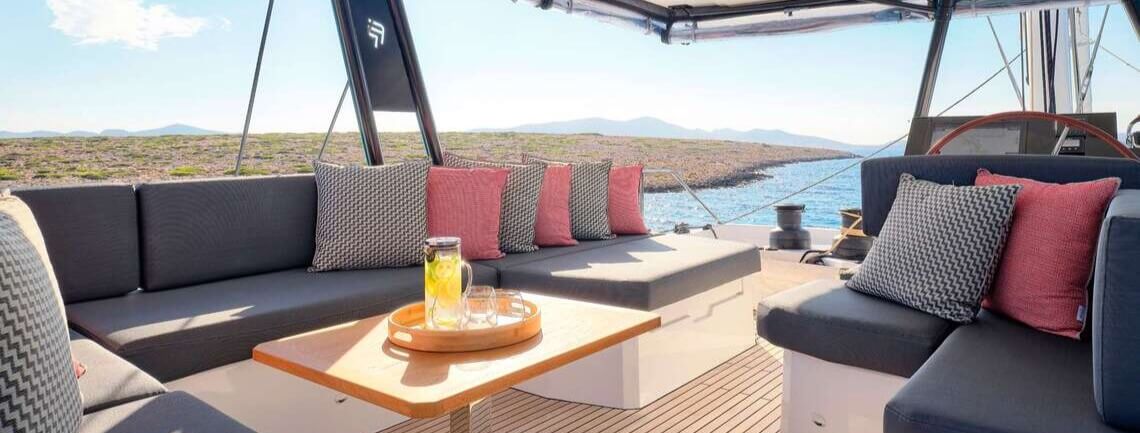 Alma Fountaine Pajot 9