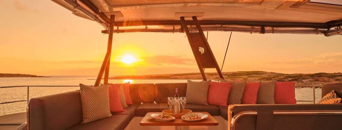 Alma Fountaine Pajot 12