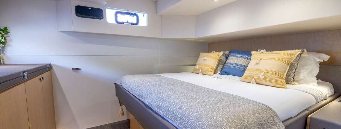 SEGUNDO VIENTO Privilege Catamaran  27