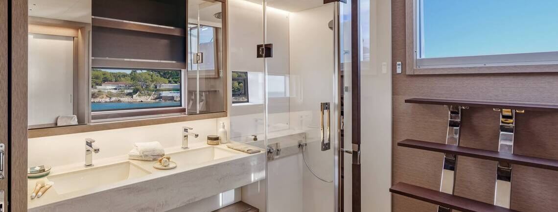 DAIQUIRI Lagoon Catamaran 13