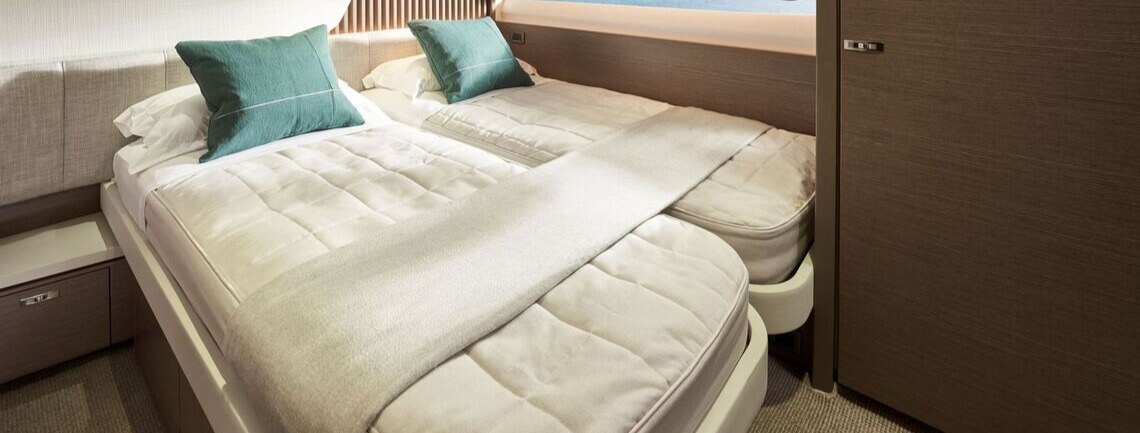 ELIZABETH Princess Yachts 15