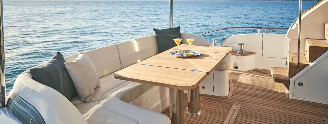 ELIZABETH Princess Yachts 7