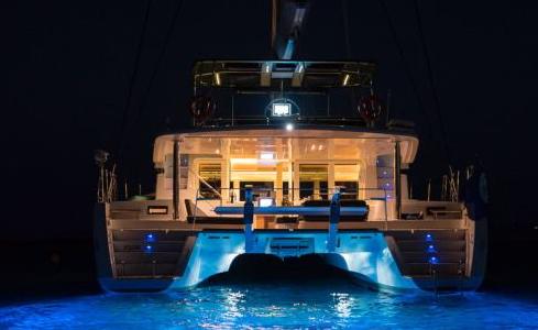 FLOW Lagoon Catamaran 8