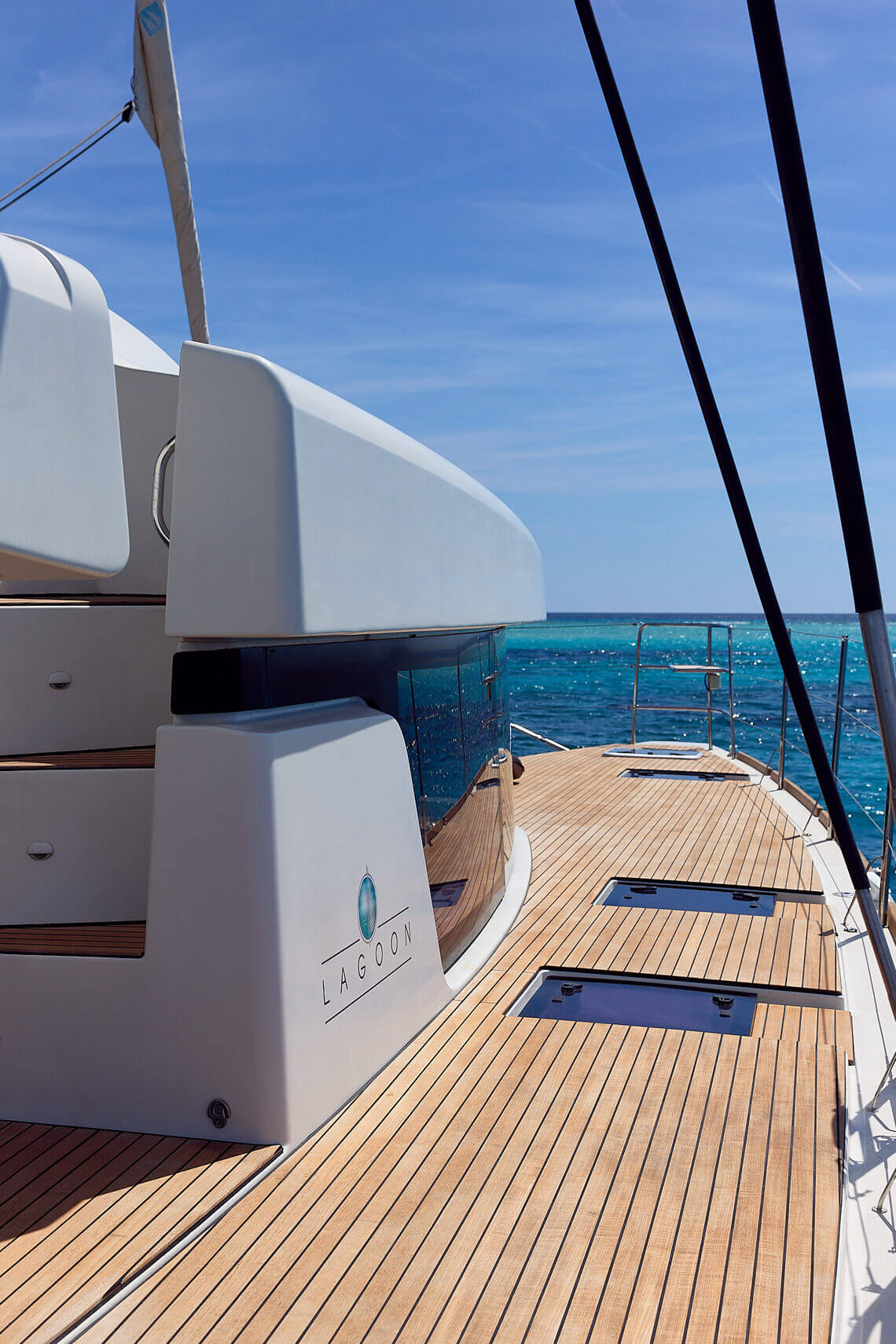 FLOW Lagoon Catamaran 7