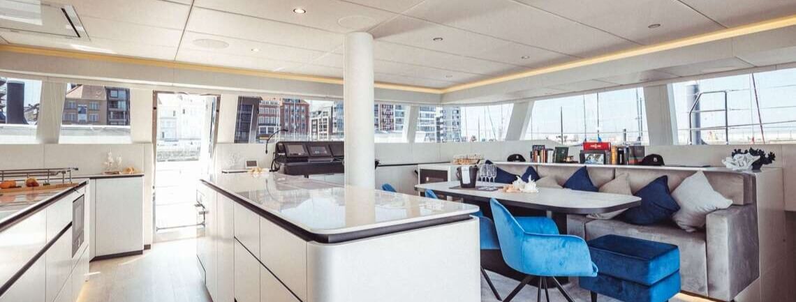 VALENTINE Sunreef Yachts 12