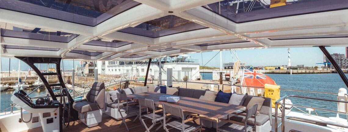 VALENTINE Sunreef Yachts 18