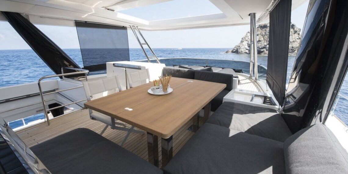 LA FREGATE Lagoon Catamaran 8