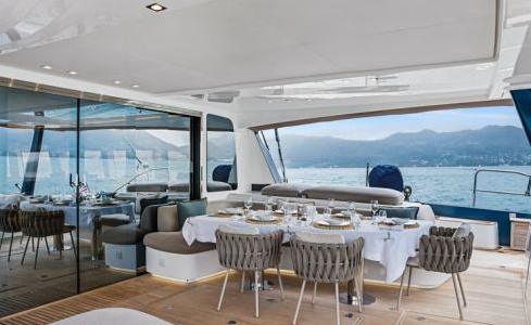 MANE ET NOCTE Lagoon Catamaran 11