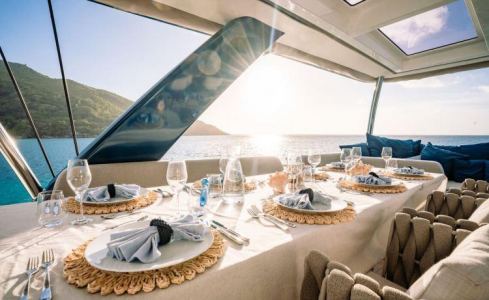 MANE ET NOCTE Lagoon Catamaran 12