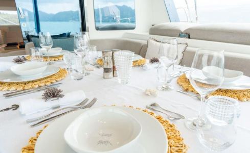 MANE ET NOCTE Lagoon Catamaran 25