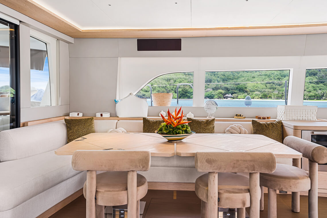 MANE ET NOCTE Lagoon Catamaran 19