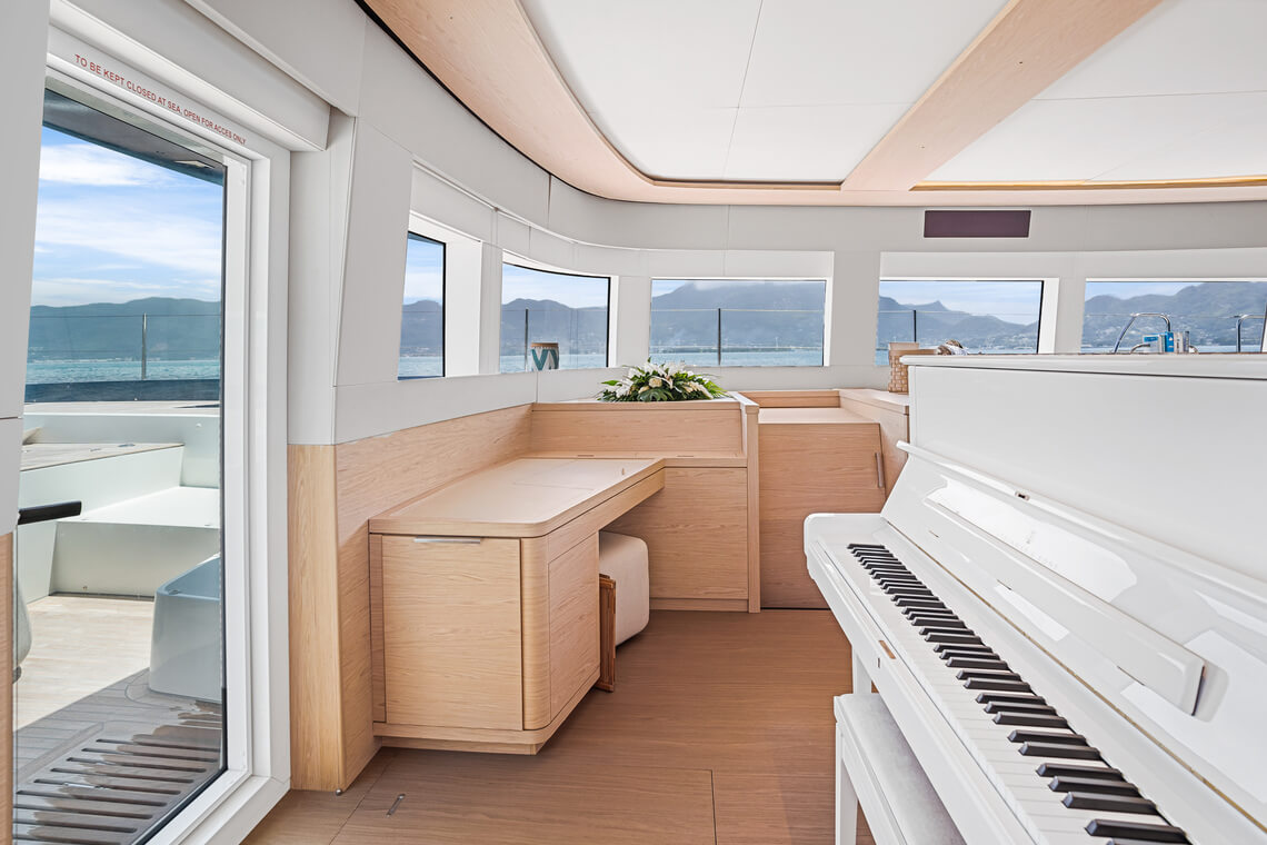 MANE ET NOCTE Lagoon Catamaran 22