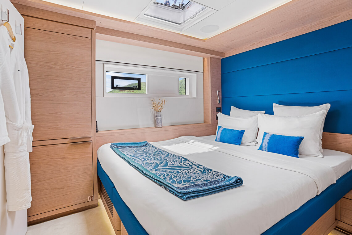 MANE ET NOCTE Lagoon Catamaran 13