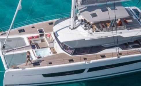 AQUA TIKI III Fountaine Pajot 2