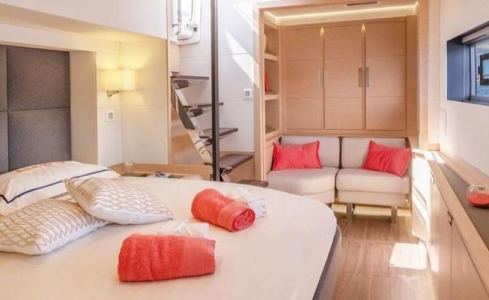 AQUA TIKI III  Fountaine Pajot 13