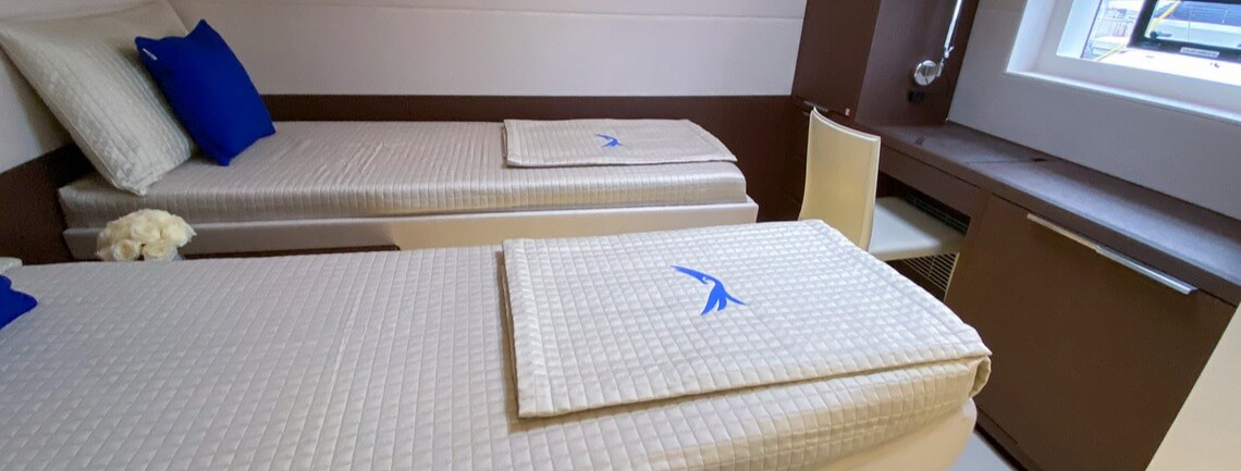 MARIAH PRINCESS III Lagoon Catamaran 18