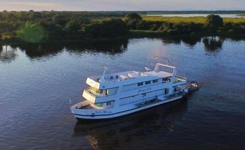 Iate Maria P. Honda dockyard 1