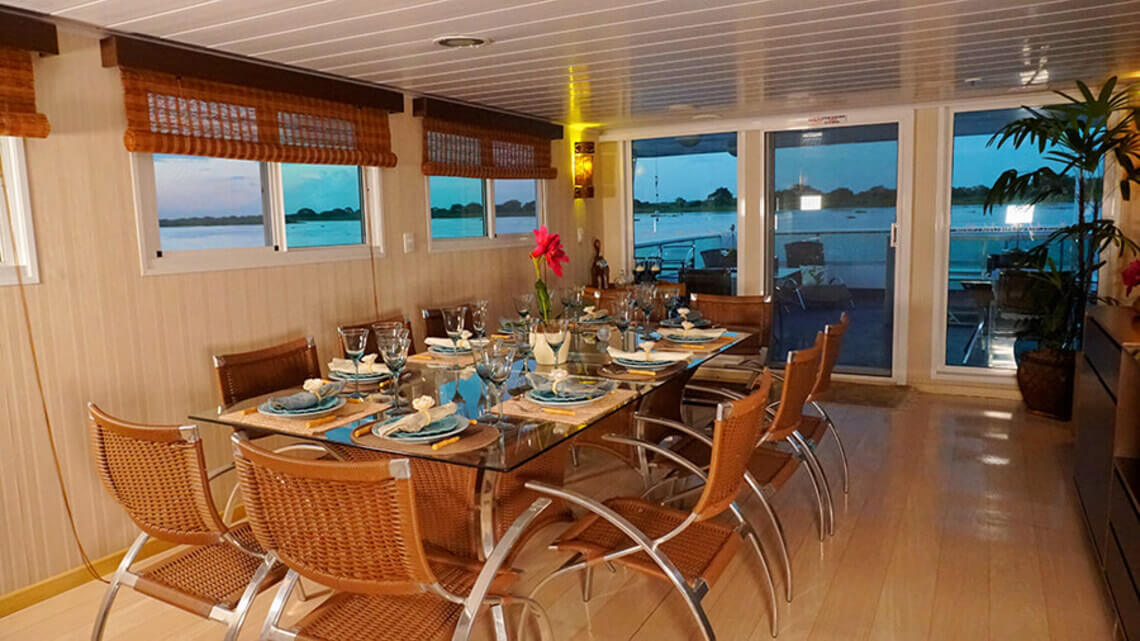 Iate Maria P. Honda dockyard 20